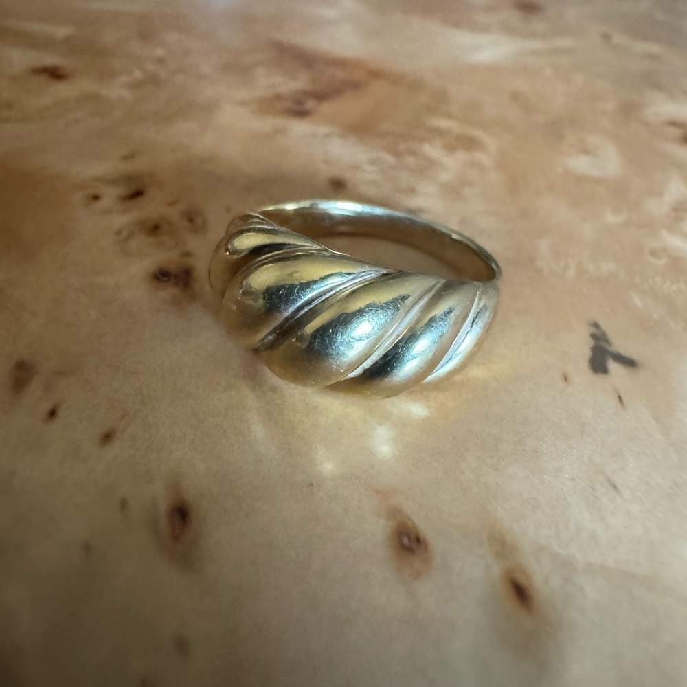 Mejuri croissant dome vermeil ring size 7